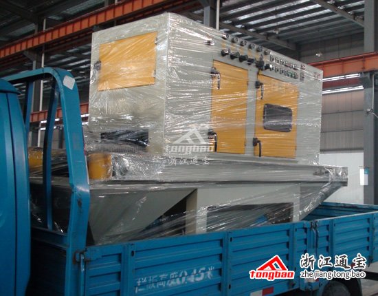 輸送式噴砂機